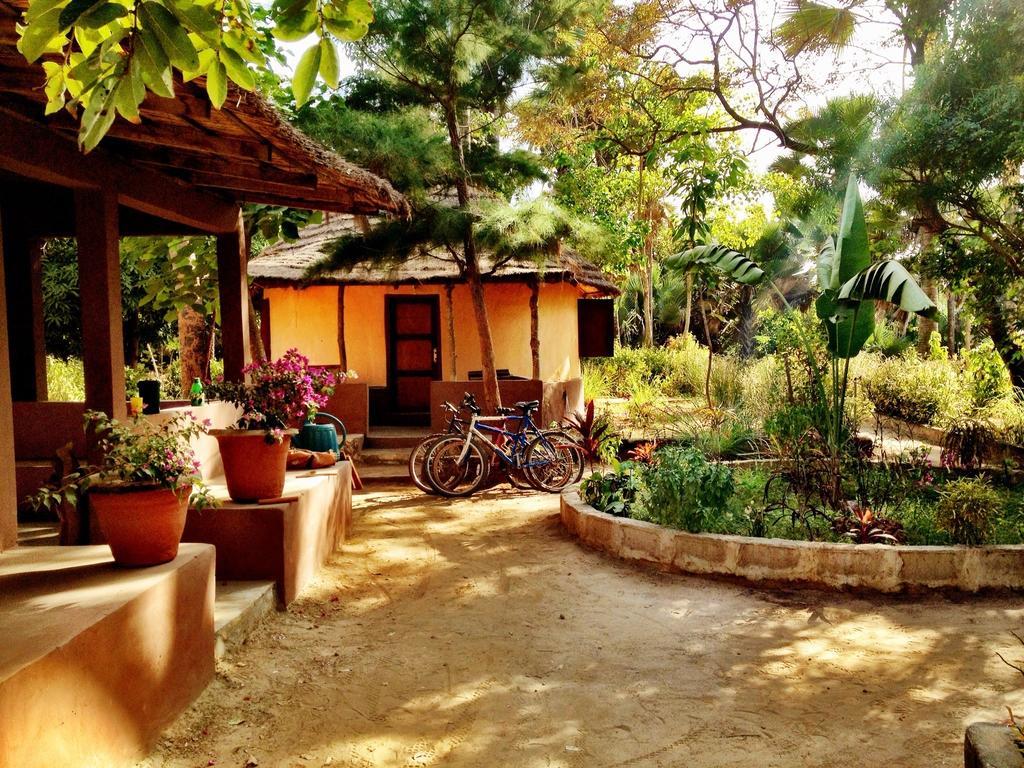 Nemasu Eco-Lodge Gunjur Exterior photo